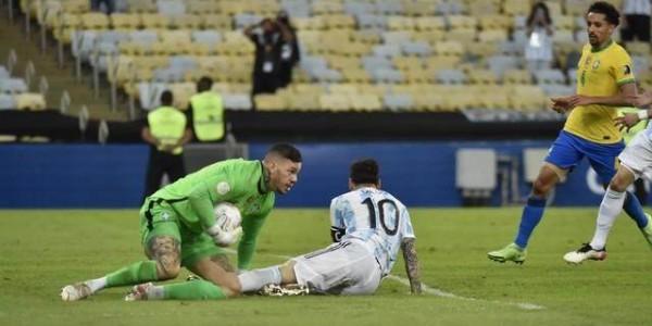 洛迪送梅西国家队首冠 内马尔化巴西心理不够强大