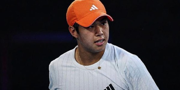 华体会体育-虎妞送蛋牛犊进四强，张帅女双进八强混双止步，三番战紫薇不轻敌