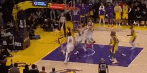 华体会体育官方皇马的赞助商-绝杀！湖人干翻掘金！41岁詹姆斯史诗级救球